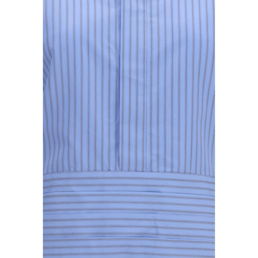 Elevate your style with the Sacai Blue Cotton Pattern Shirt from the AW26 collection, a luxurious blend of comfort and sophistication, perfect for any occasion.