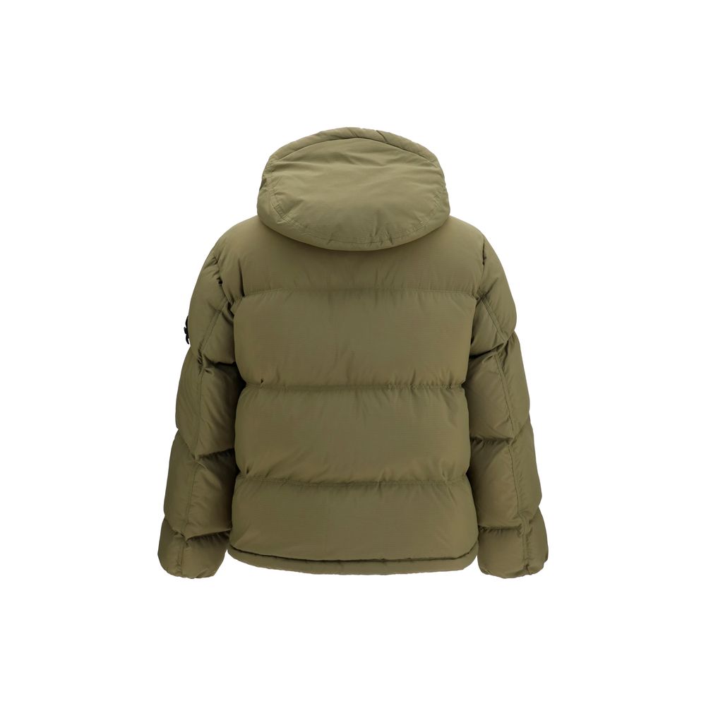 Discover the Stone Island Bicolor Polyamide Full-Length Jacket, a fusion of exquisite craftsmanship and sustainable luxury, perfect for the discerning individual.