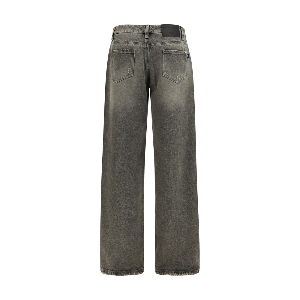 Indulge in the sophistication of Ermanno Scervino Gray Cotton Relaxed Fit Jeans, crafted from 100% cotton for effortless elegance and timeless allure.