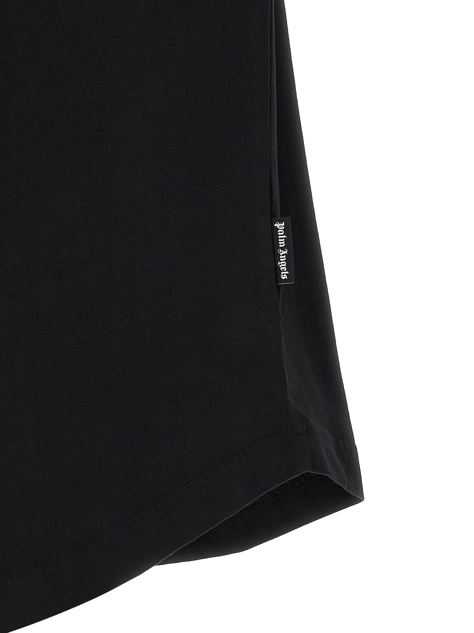 Discover the Palm Angels Black Cotton T-Shirt, where oversized elegance meets contemporary style, crafted for those who embody sophistication and allure.