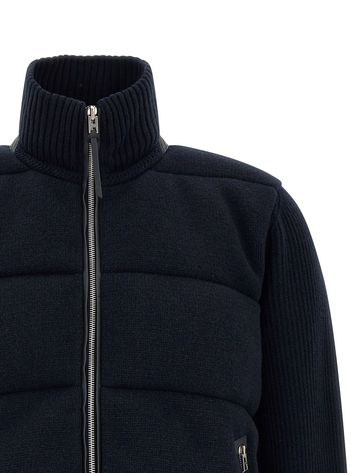 Experience the allure of the Tom Ford Blue Virgin Wool Full-Length Jacket, a masterpiece of Italian craftsmanship that embodies sophistication and timeless elegance.