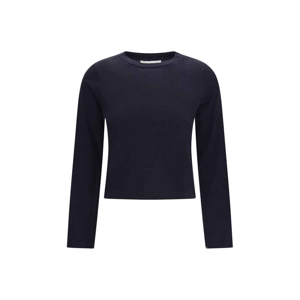 Elevate your wardrobe with the n°451 lisa by Extreme Cashmere, a luxurious cotton-cashmere blend long sleeve T-shirt that embodies sophistication and timeless elegance.