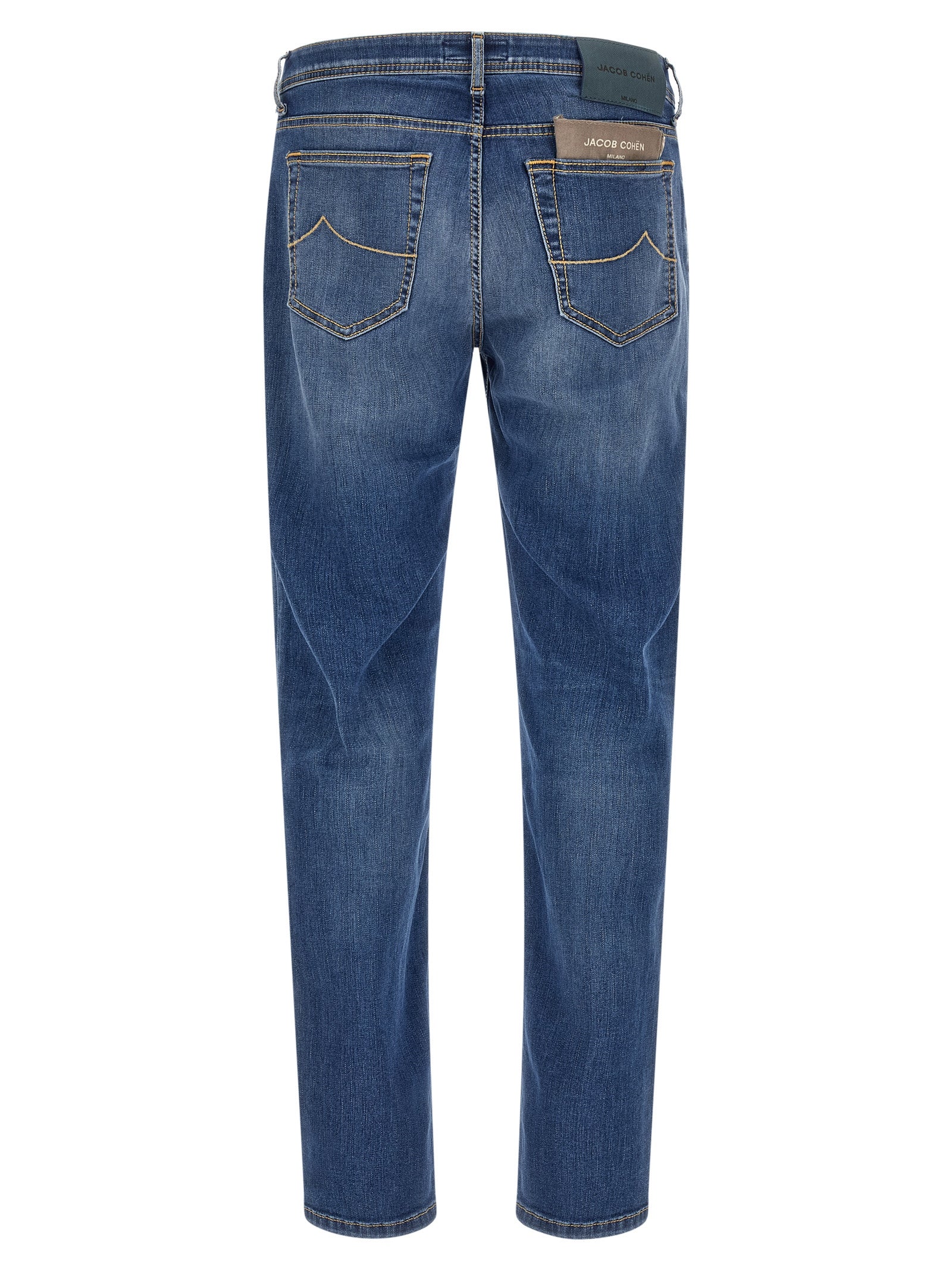 Discover the allure of Jacob Cohen's Viktor V2 jeans, crafted from premium cotton with a hint of stretch, embodying timeless elegance and sophisticated style.