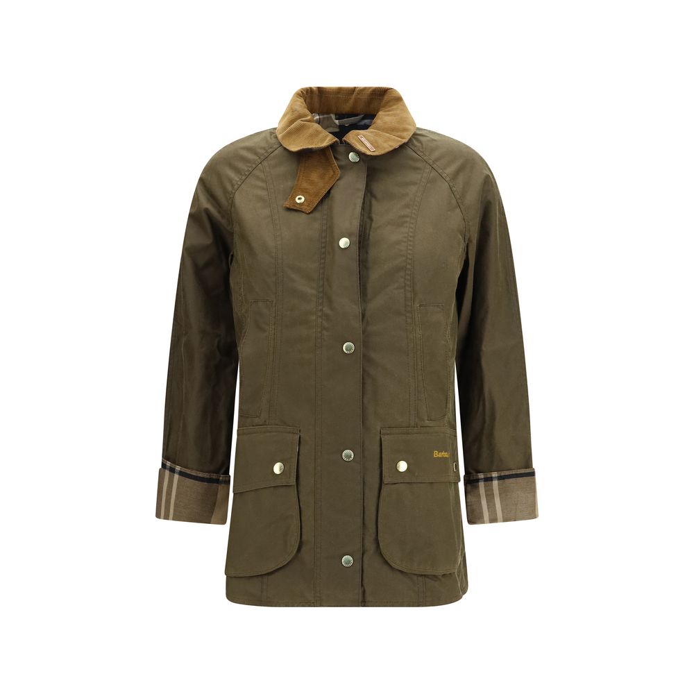 Experience the exquisite Barbour Bicolor Cotton Shell Jacket, crafted from premium Thornproof waxed cotton, embodying timeless elegance and versatile sophistication for discerning tastes.