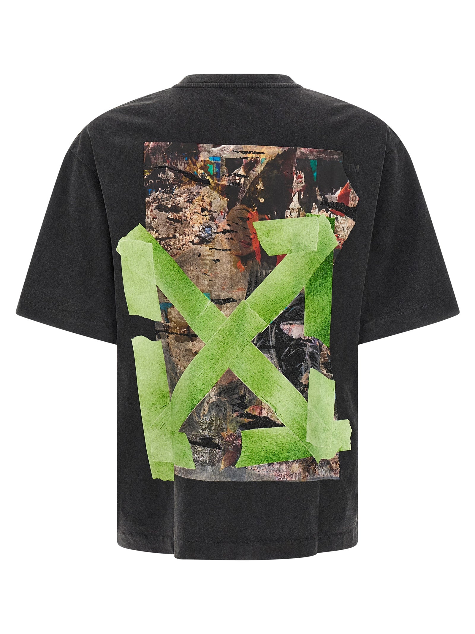 Indulge in the Off-White Bacco Arrow Skate T-shirt, where premium cotton meets avant-garde design, embodying urban sophistication and effortless style.