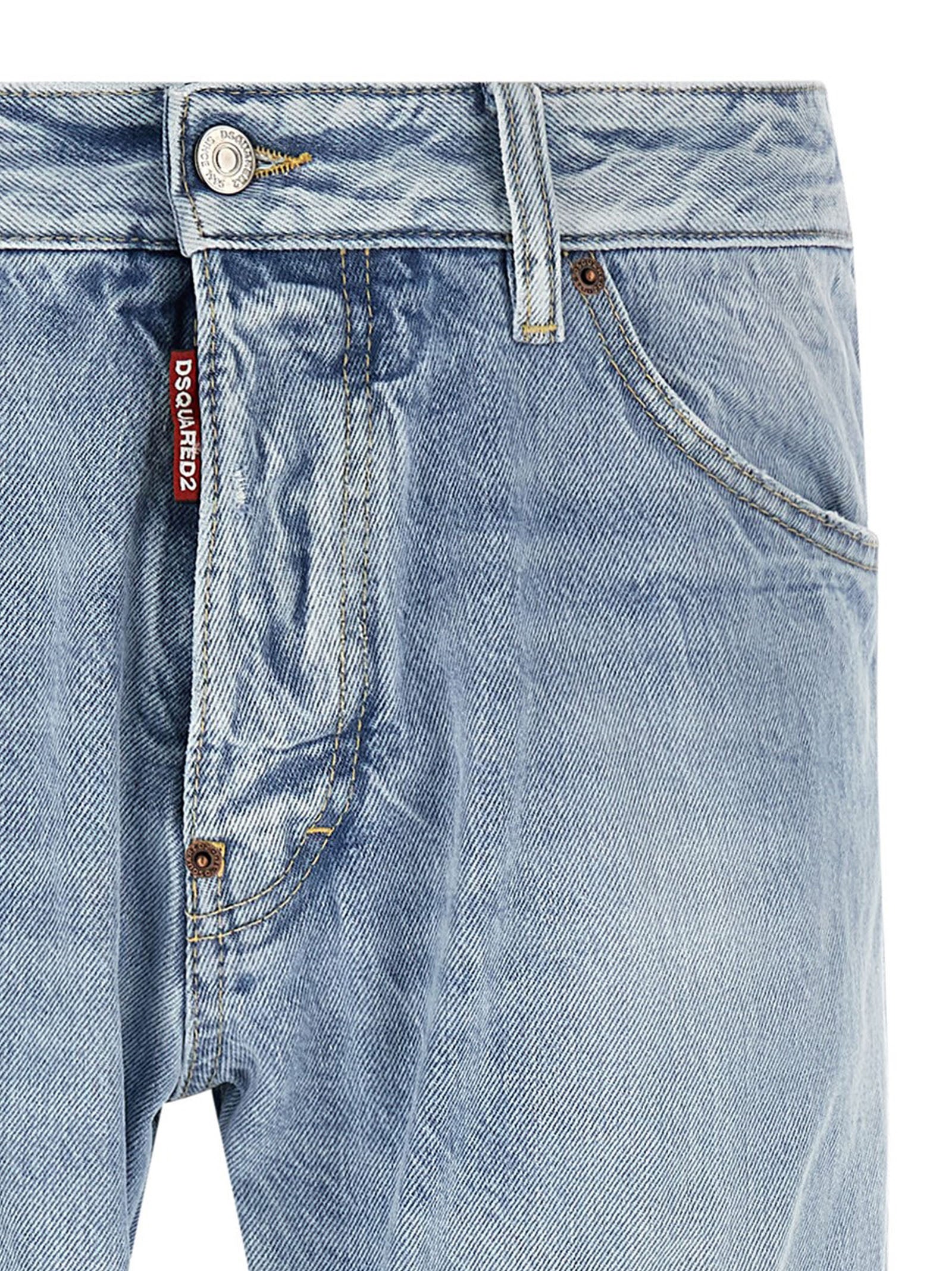 Elevate your style with DSQUARED2’s Teddy denim jeans, crafted from 100% cotton. Experience the allure of Italian luxury and timeless sophistication in every detail.