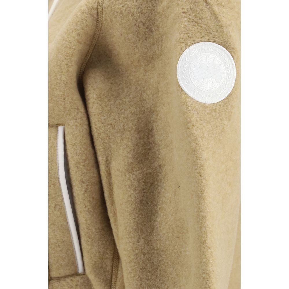 Indulge in the exquisite Chilliwack Fleece Bomber by Canada Goose, crafted from sustainable Kind Fleece for unparalleled warmth and elegance.