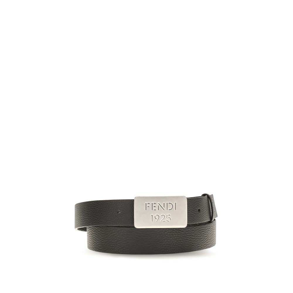 Elevate your style with the Fendi Black Calf Leather Bos Taurus Regular Belt, a masterpiece of Italian craftsmanship that embodies timeless luxury and sophistication.