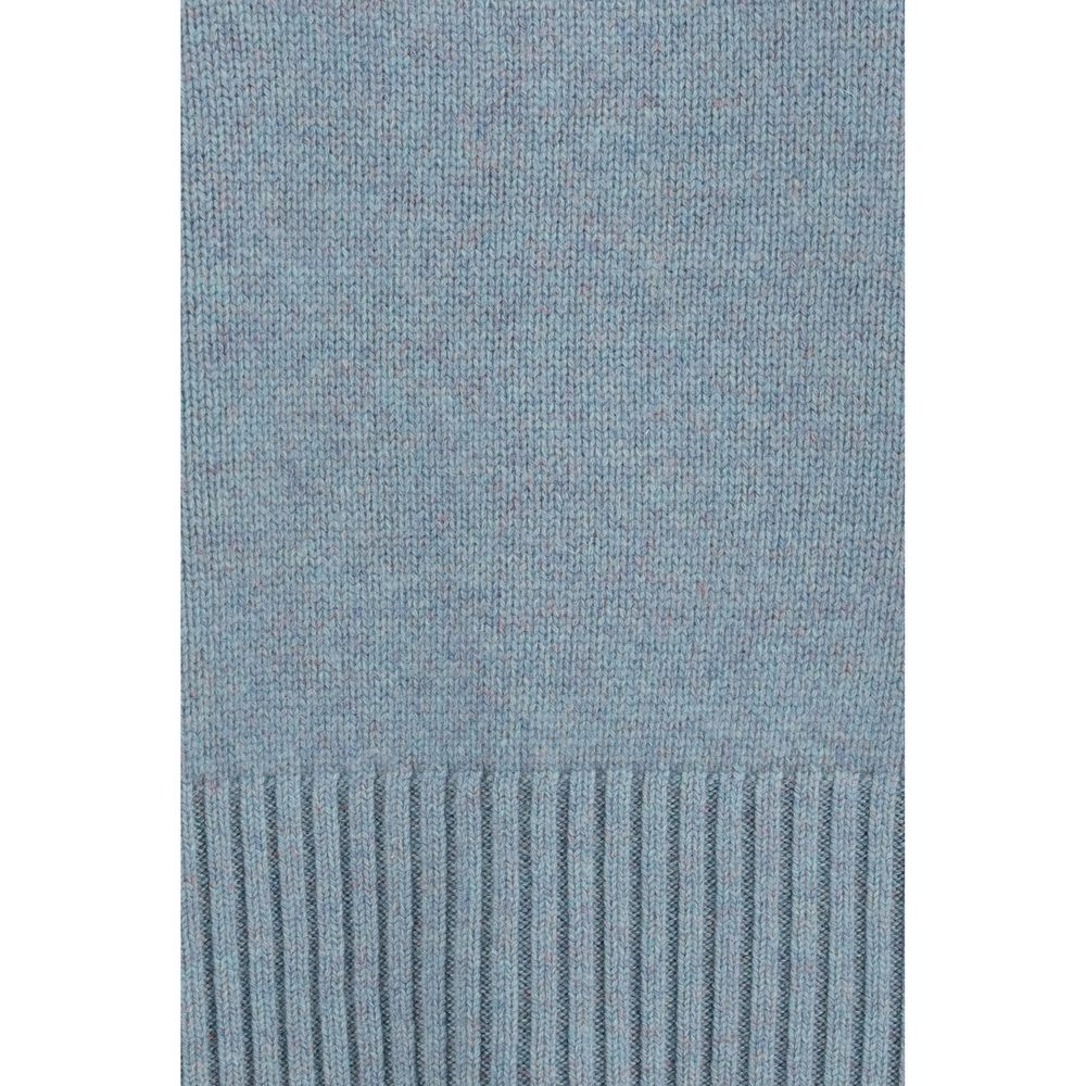 Indulge in the refined elegance of the Extreme Cashmere N°167 Please cashmere Sweatshirt, crafted from pure cashmere for a luxurious, versatile addition to your wardrobe.