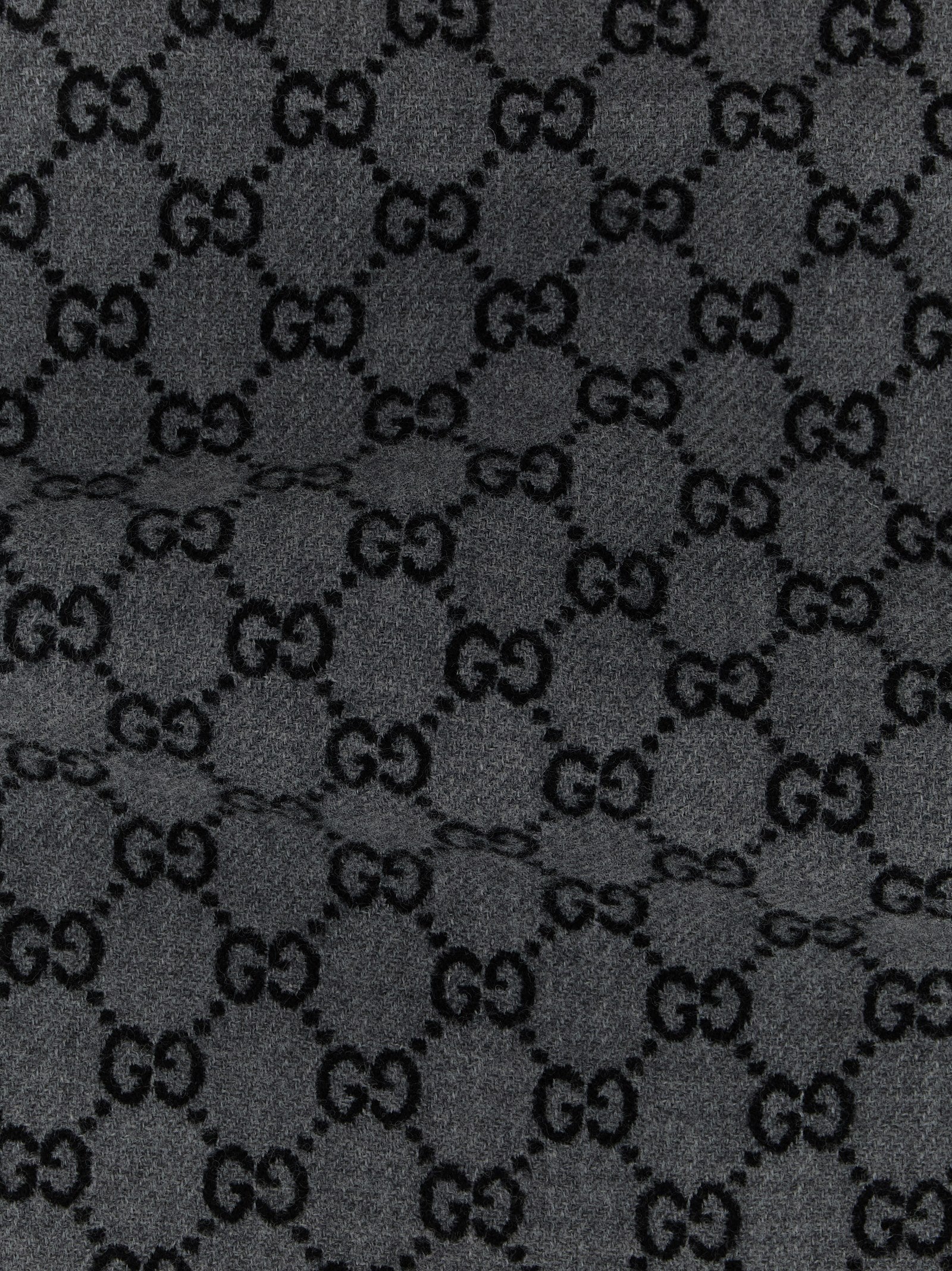 Gucci Gray Wool Scarf - Exquisite Luxury for the Discerning