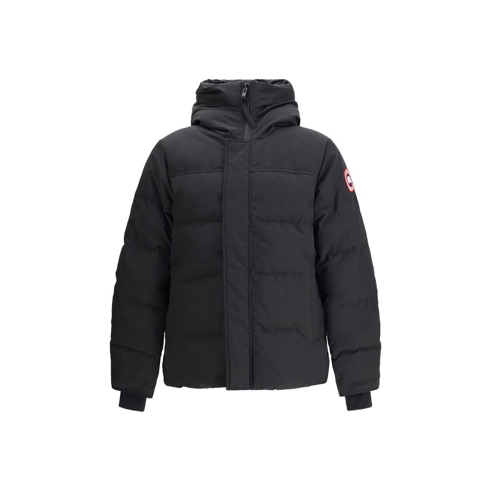 Elevate your style with the Canada Goose Macmillan Parka, a masterful blend of technical design and luxurious comfort, perfect for the discerning individual.
