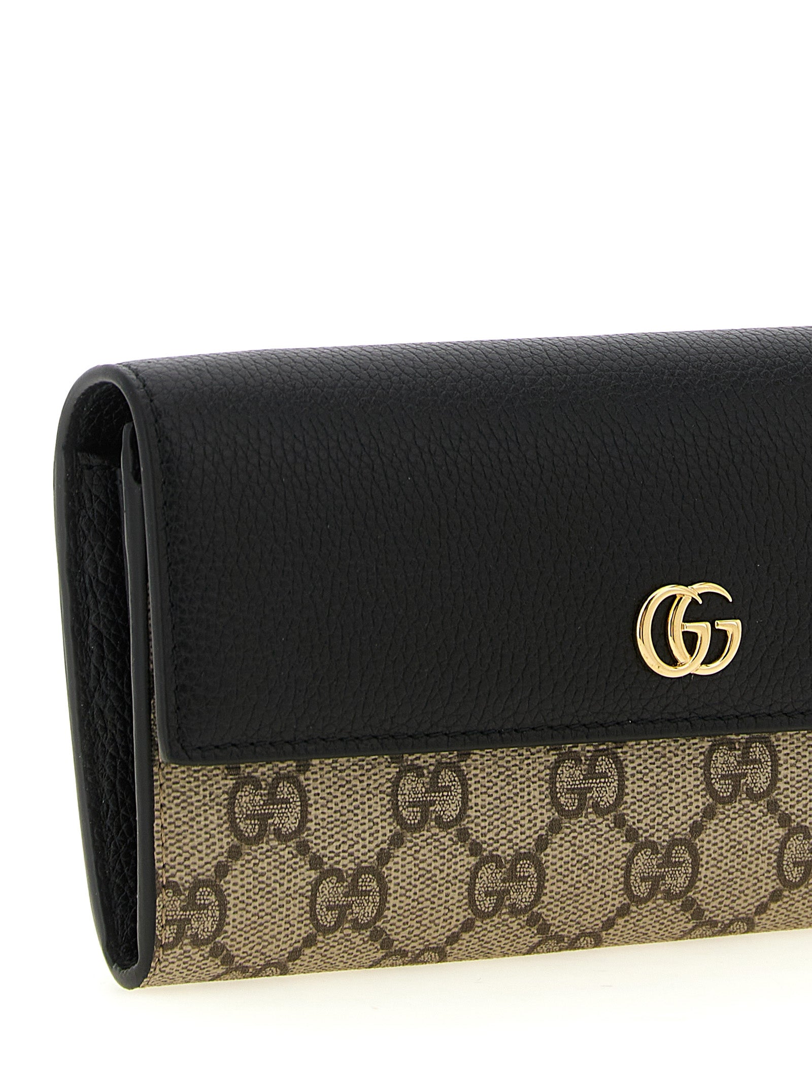 Elevate your style with the Gucci Multicolor Calfskin Cardholder, a masterpiece of Italian craftsmanship that embodies luxury and sophistication for the discerning individual.