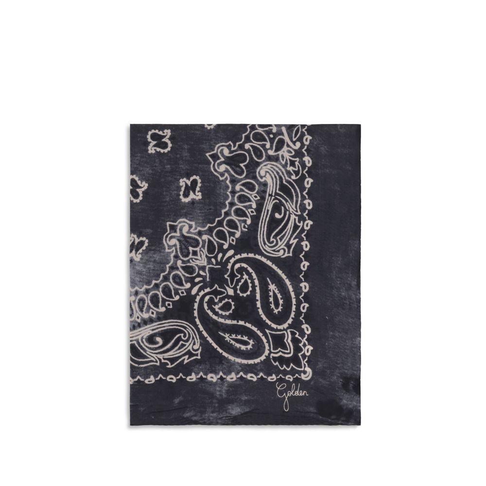 Indulge in the Golden Goose Gray Silk Scarf from the AW26 collection, a luxurious 100% silk accessory that embodies timeless elegance and exquisite Italian craftsmanship.