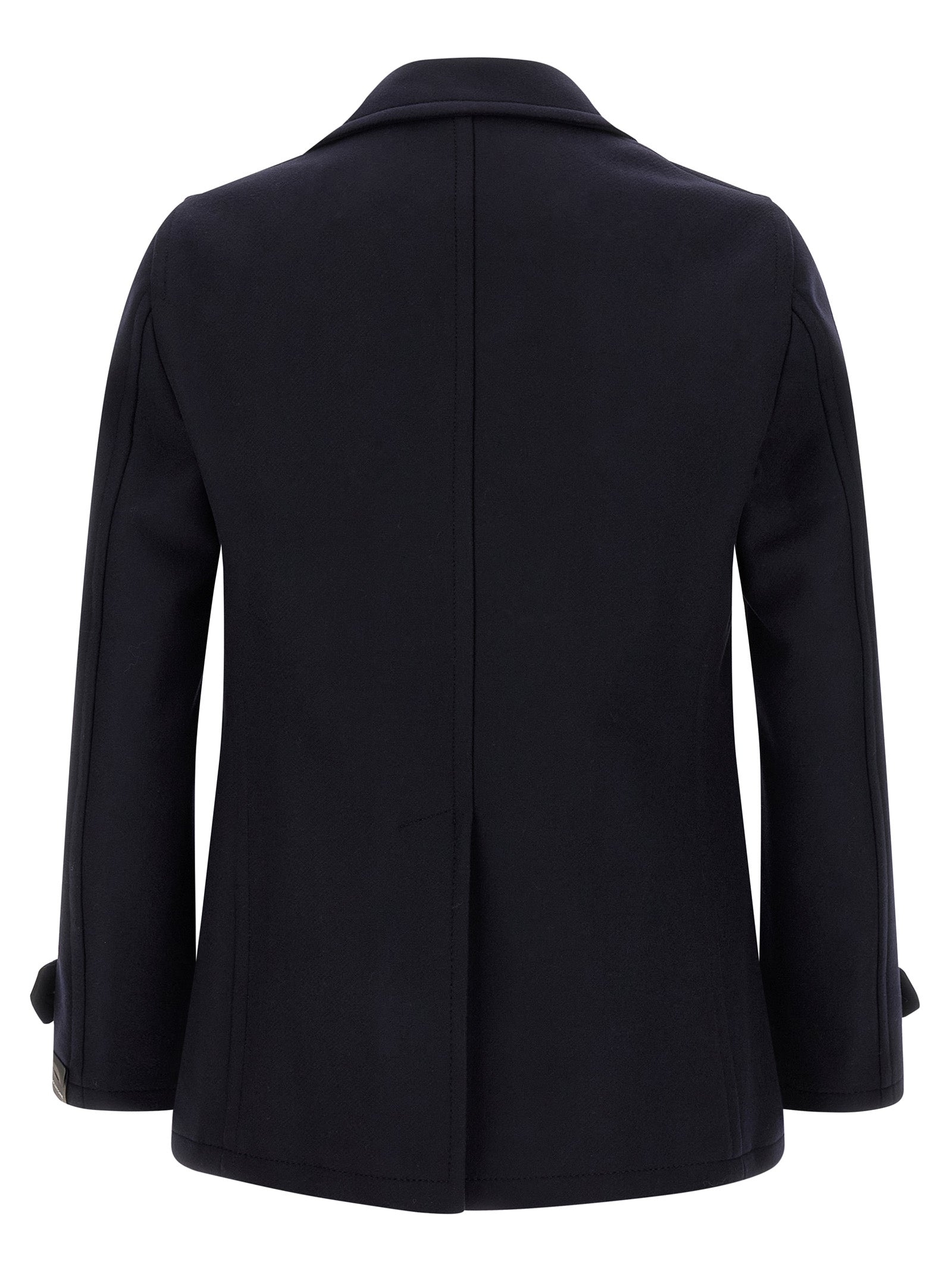 Elevate your winter wardrobe with the Tagliatore Monaco coat, a luxurious 100% wool masterpiece that embodies timeless elegance and sophisticated style.