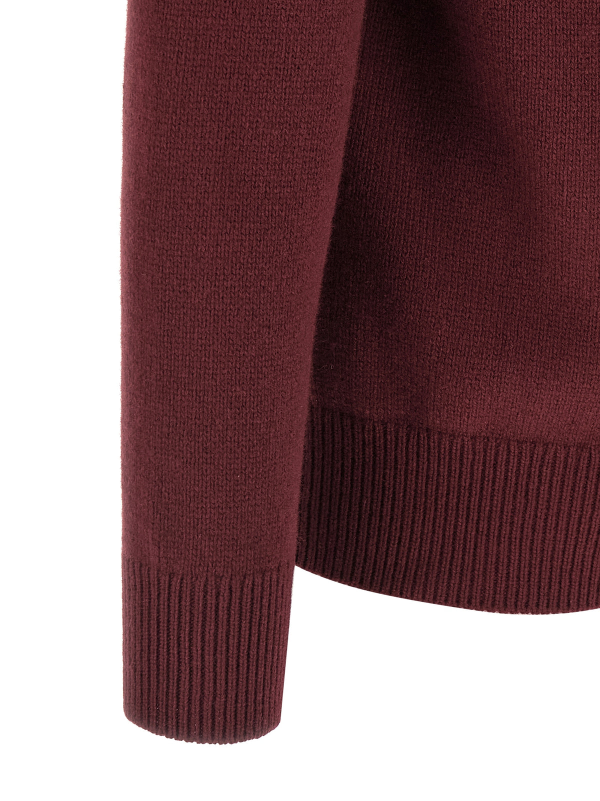 Elevate your wardrobe with the Gucci Bordeaux Cashmere Cardigan, a masterpiece of Italian craftsmanship in sumptuous cashmere, embodying timeless luxury and sophistication.