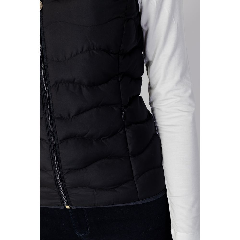 Discover the EA7 Emporio Armani Black Polyester Sleeveless Jacket, a luxurious layering essential that marries exquisite craftsmanship with modern elegance for effortless sophistication.
