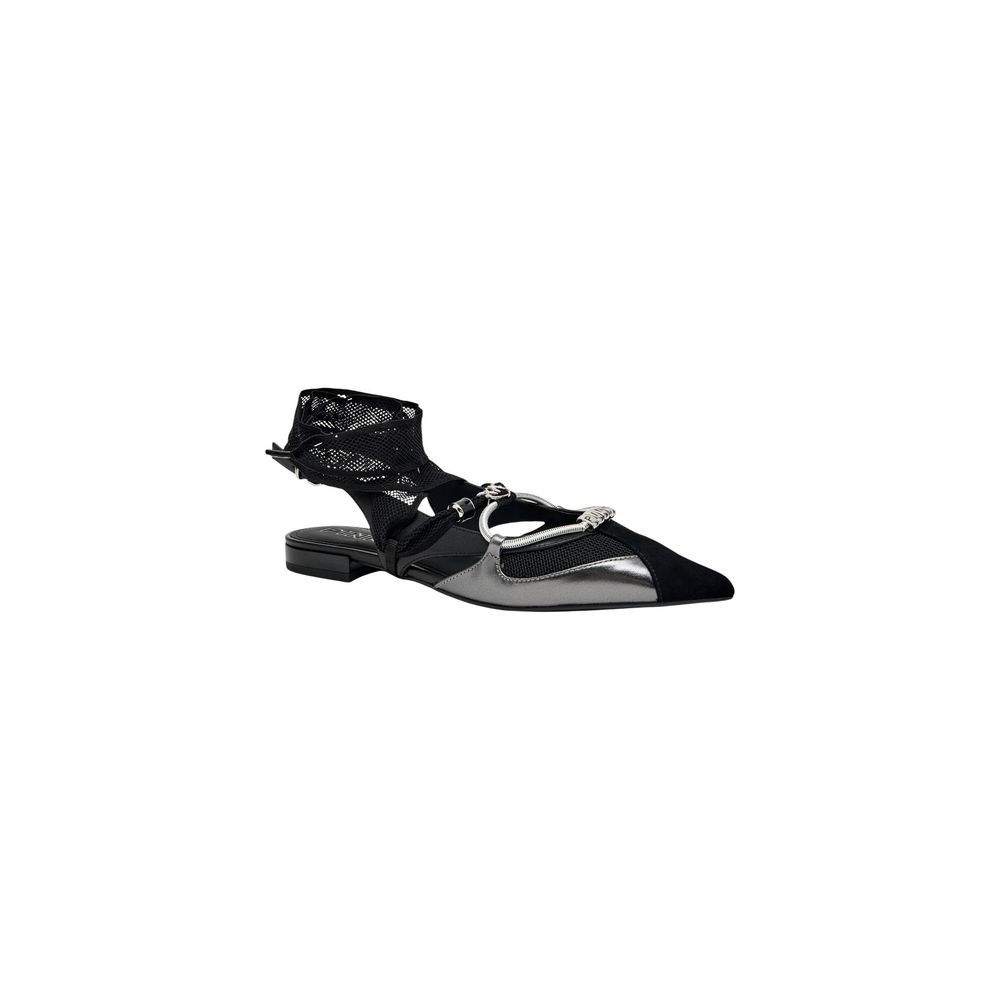 Step into timeless luxury with PINKO Black Leather Ballet Flats, crafted from exquisite leather for a sophisticated silhouette that elevates any ensemble.
