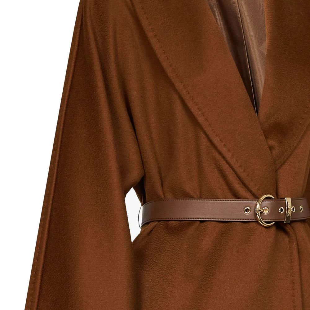 Elevate your wardrobe with the Max Mara Brown Virgin Wool Jacket, a masterpiece of exquisite craftsmanship and timeless elegance, perfect for the discerning individual.