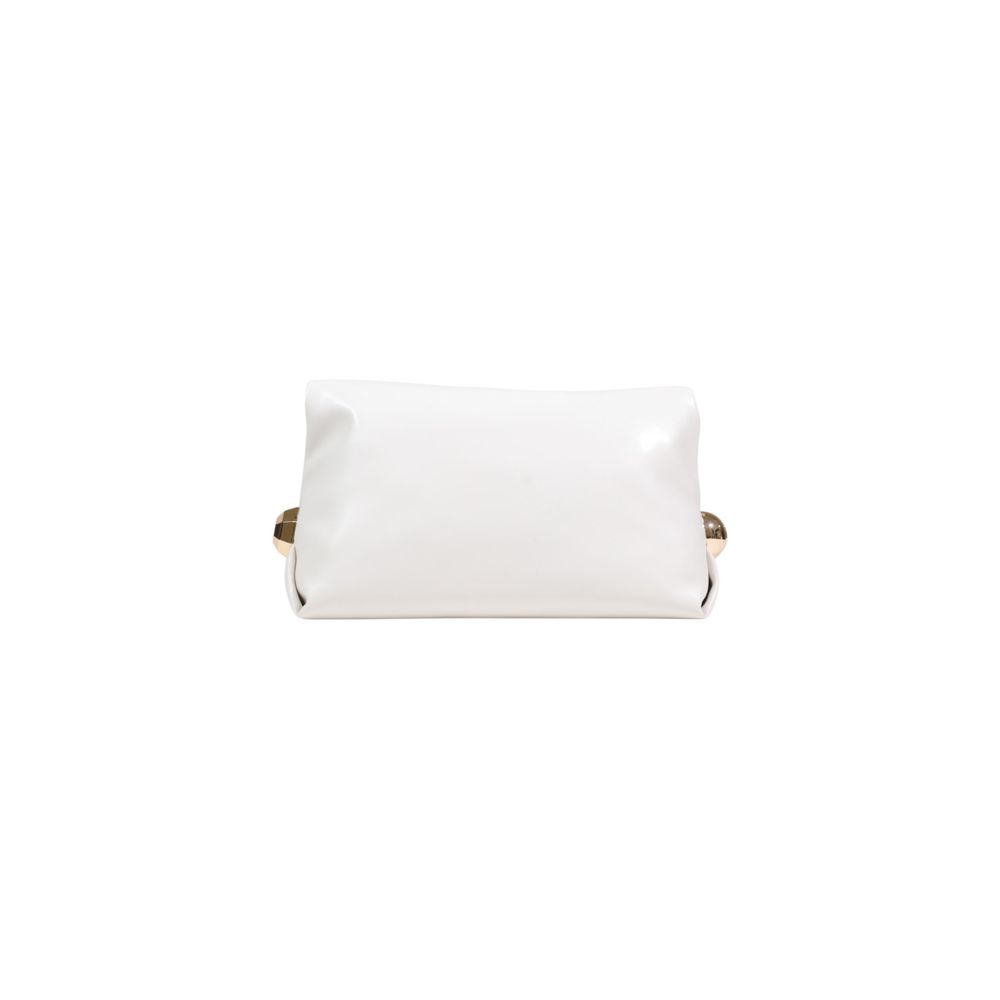 Discover the Liu Jo Cream Polyethylene Clutch Bag, a luxurious blend of modern elegance and refined craftsmanship, perfect for evening sophistication or travel chic.