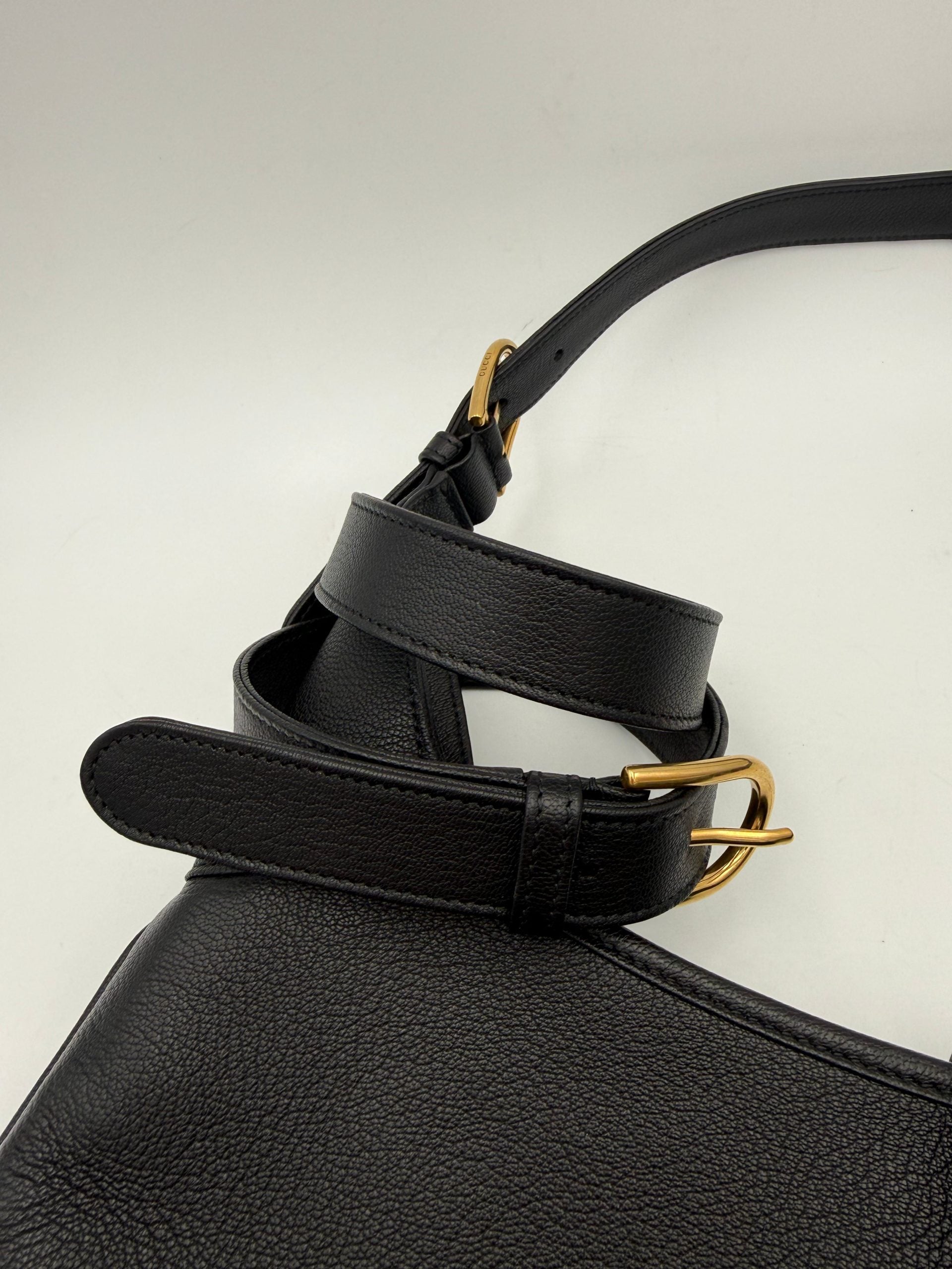 Gucci Bicolor Leather Handbag - Timeless Luxury Redefined