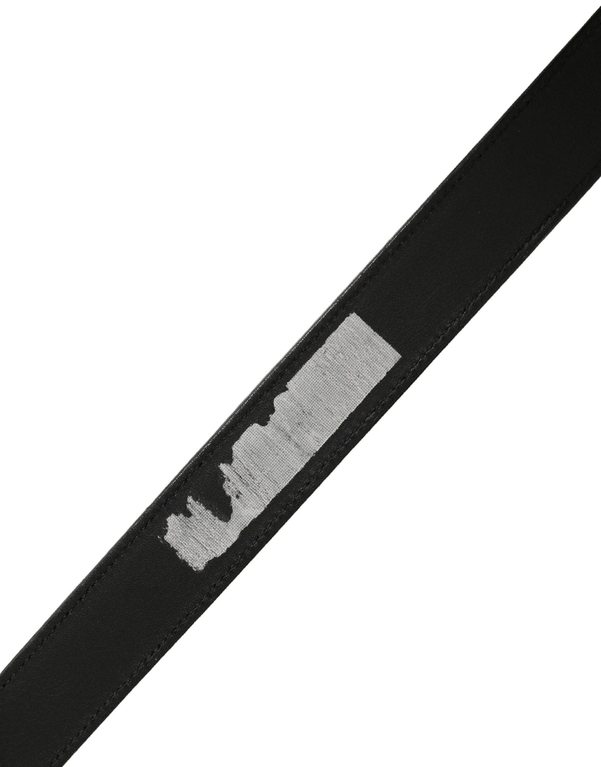 Indulge in the elegance of Dolce & Gabbana's Black Classic Leather Belt, a symbol of refined craftsmanship and timeless luxury, perfect for the discerning individual.