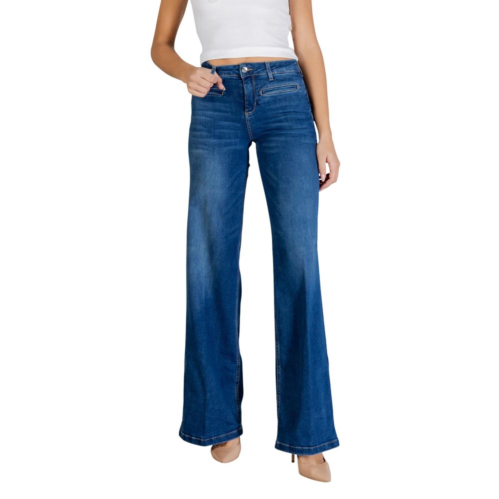Elevate your wardrobe with Liu Jo Blue Cotton Bootcut Jeans, crafted from premium cotton for a flattering fit that embodies effortless elegance and timeless sophistication.