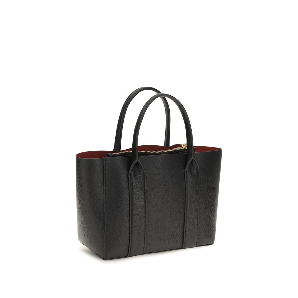 Marc Jacobs Black Calf Leather Shoulder Bag - Effortless Luxury
