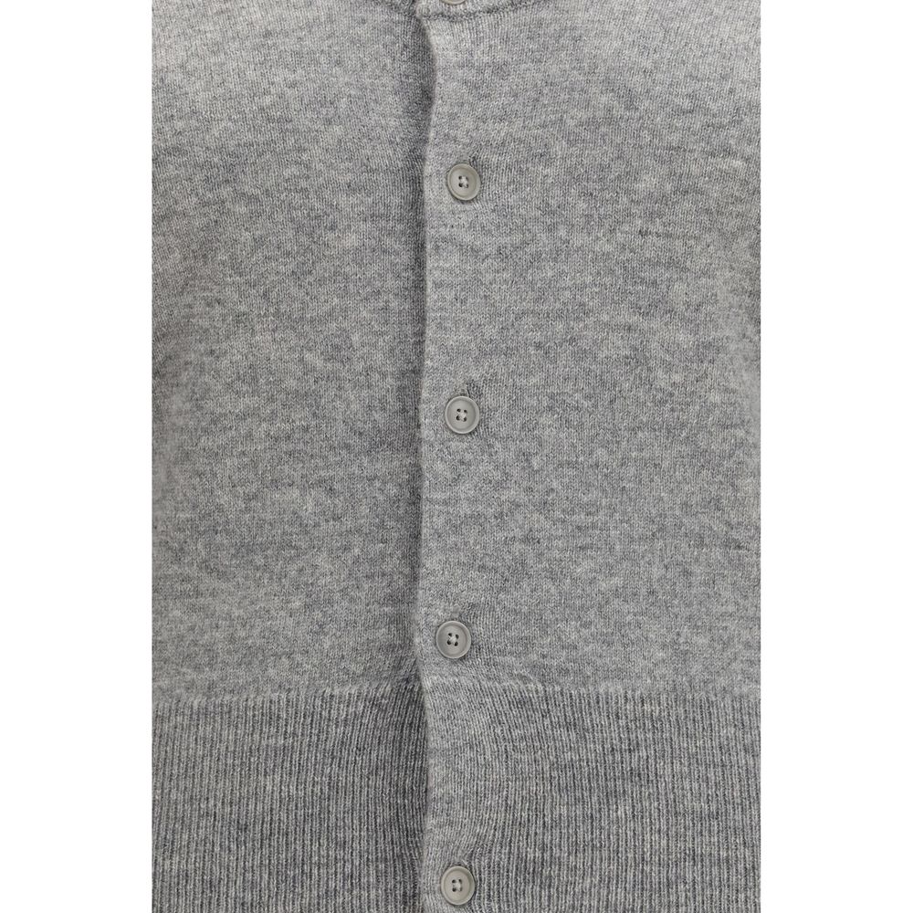 Indulge in the N°511 Dorothea Cardigan by Extreme Cashmere, crafted from 100% cashmere for unparalleled softness and elegance, a timeless addition to your luxury wardrobe.