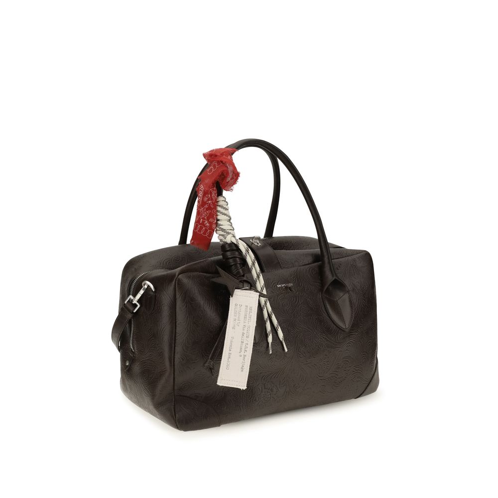 Indulge in the exquisite allure of the Golden Goose Brown Calf Leather Bos Taurus Handbag, a masterpiece of craftsmanship that embodies timeless elegance and sophistication.