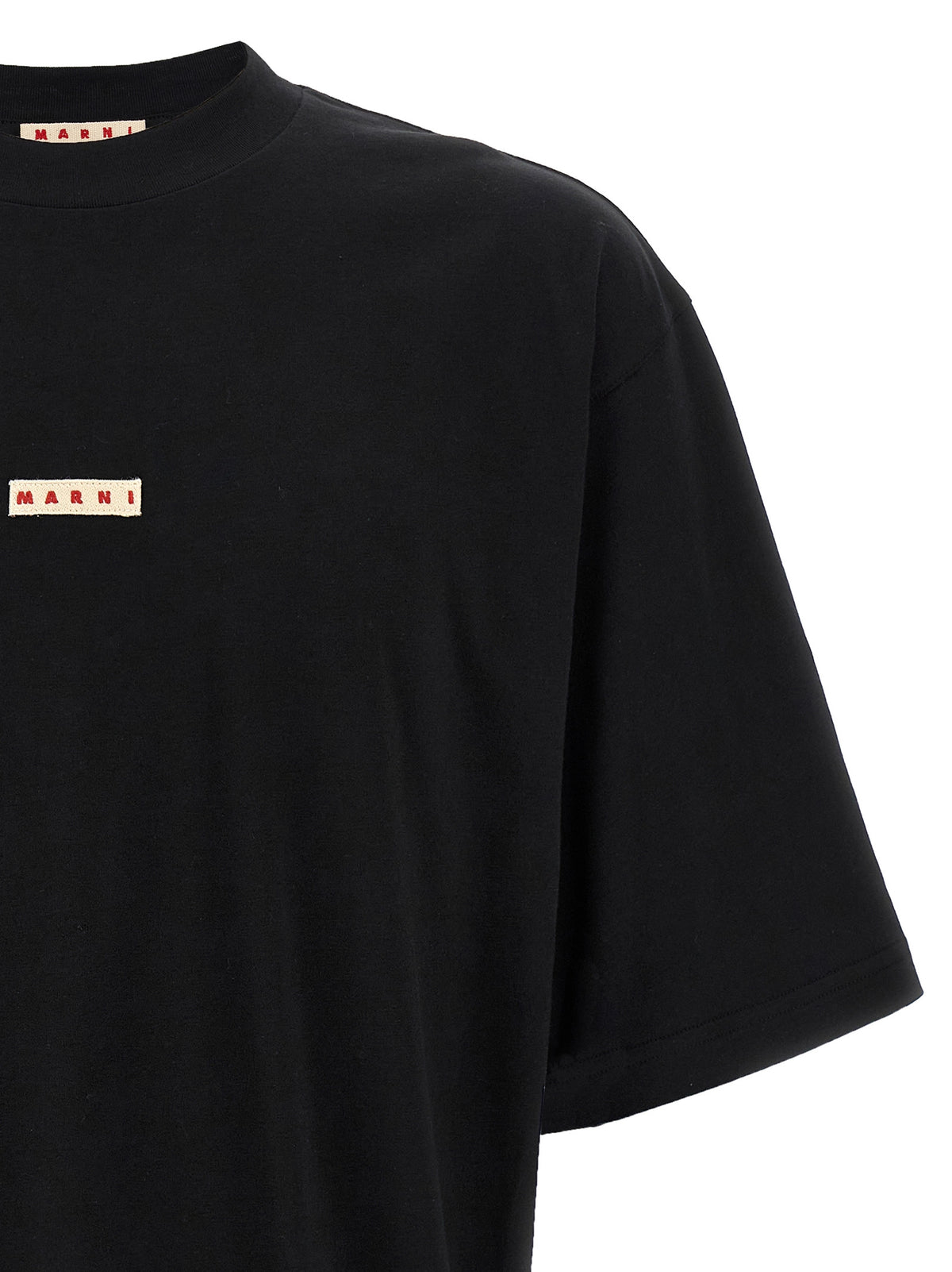 Elevate your wardrobe with the Marni Black Cotton T-Shirt, a bold statement piece crafted for those who embody luxury and individuality, perfect for any occasion.