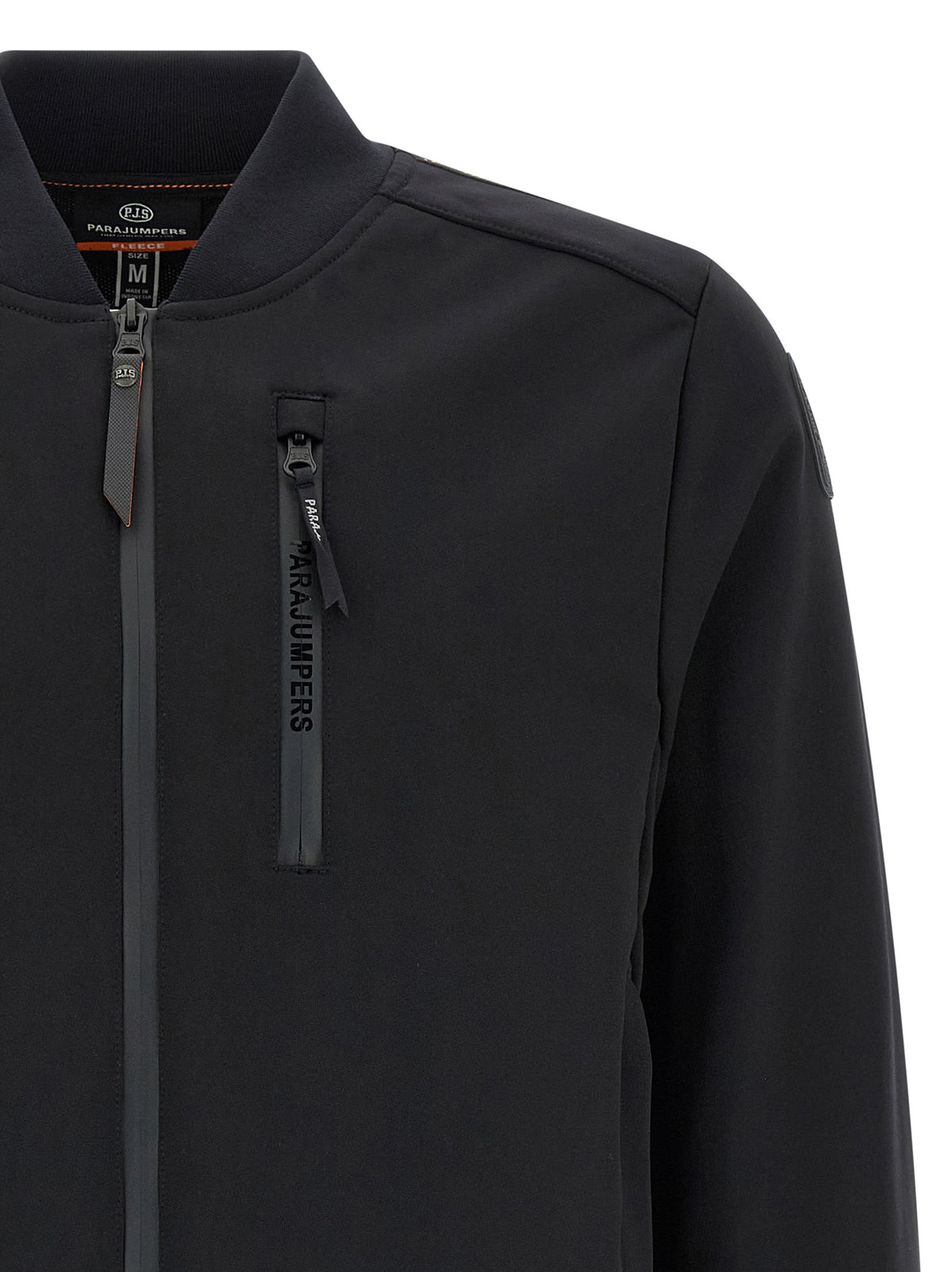 Discover the Parajumpers McKay sweatshirt, a blend of premium French cotton terry and sophisticated design, perfect for those who embrace timeless elegance and effortless style.