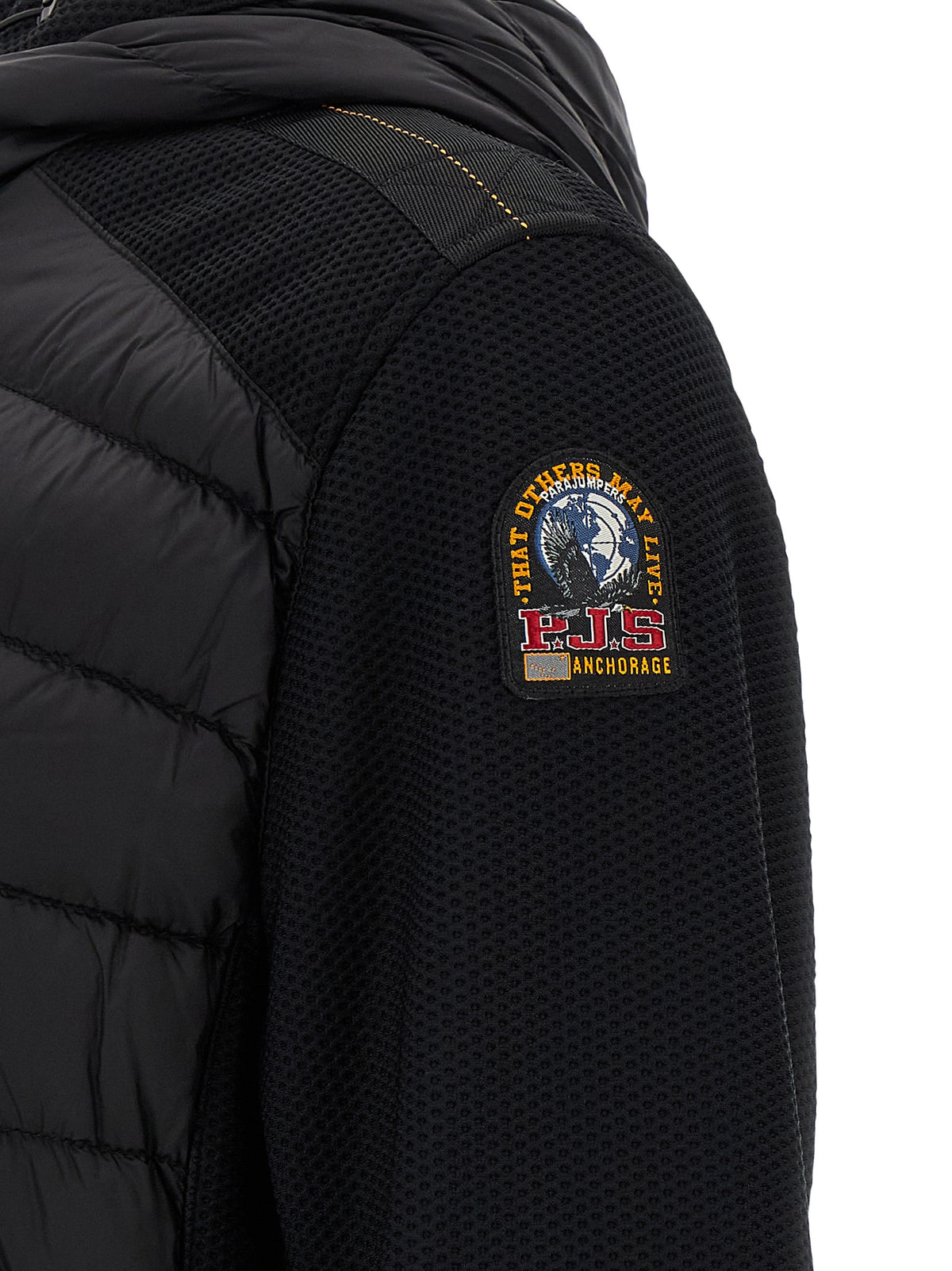 Discover the Parajumpers Black Polyamide Shell Jacket, a fusion of exquisite craftsmanship and premium materials, designed for those who embrace bold elegance and timeless style.