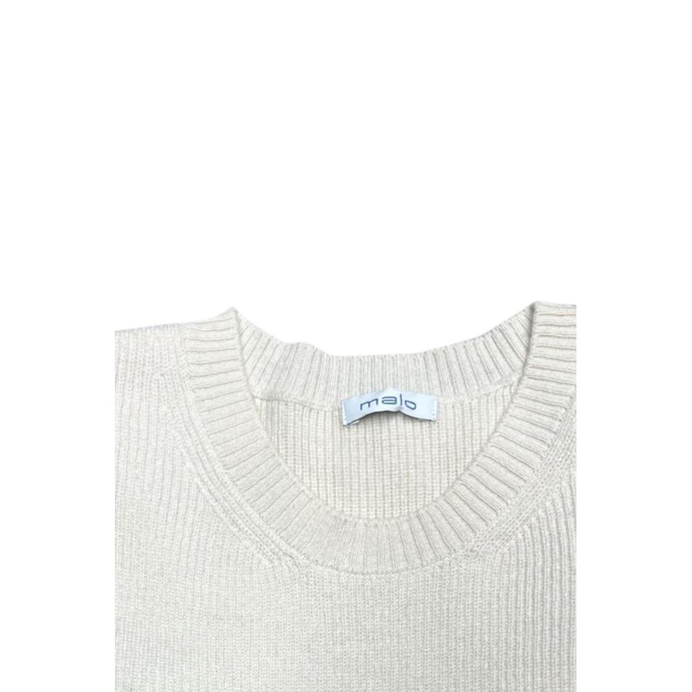 Indulge in the Malo White Wool Ribbed Vest, a masterpiece of Italian craftsmanship, blending timeless elegance with luxurious comfort for the discerning individual.