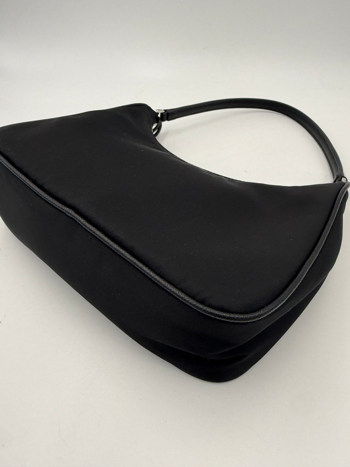 Prada Re-Edition 2005 Handbag in Luxurious Re-Nylon