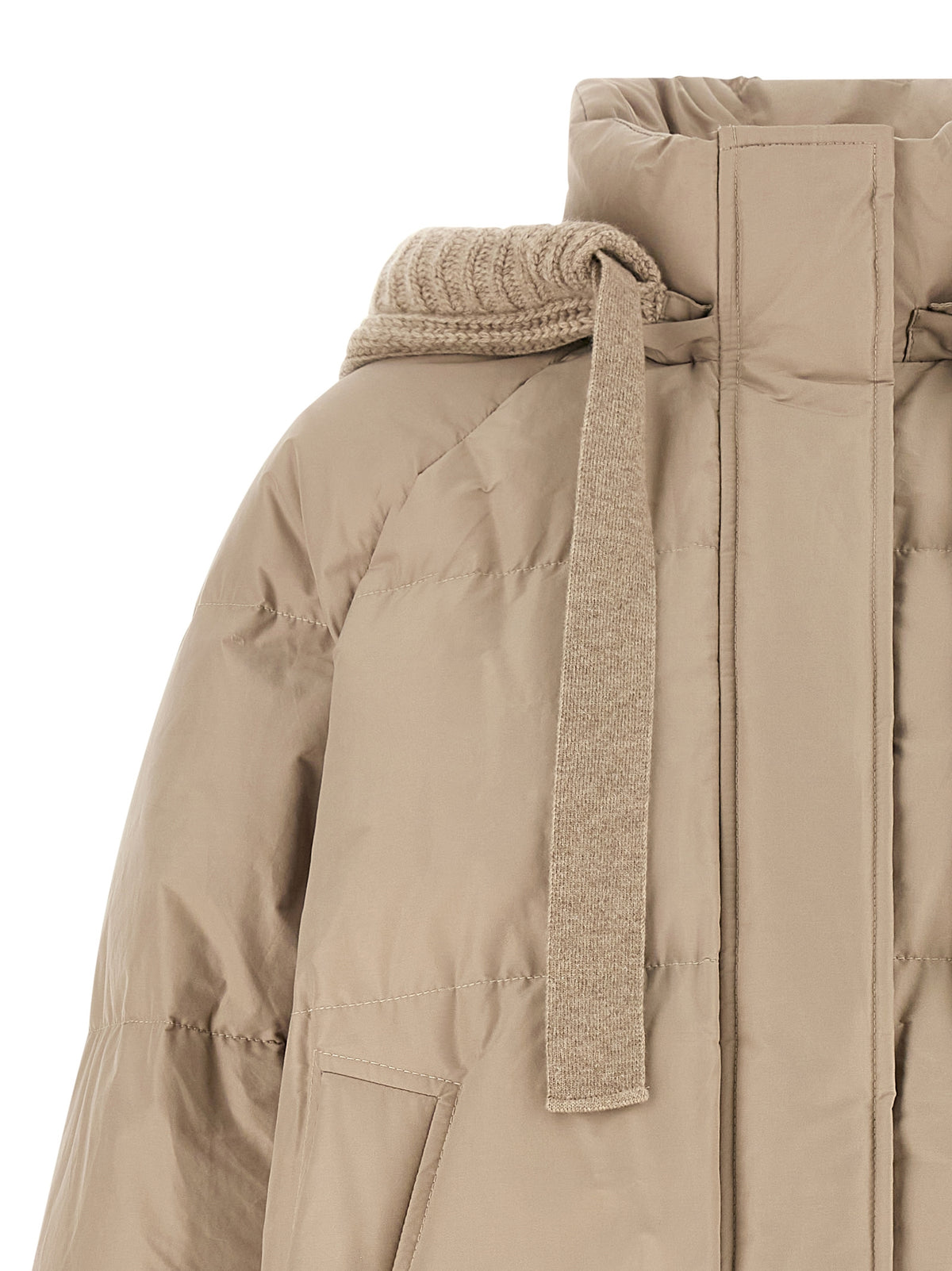 Indulge in the exquisite Brunello Cucinelli Beige Cotton Full-Length Jacket, where luxurious craftsmanship meets timeless elegance, perfect for the discerning individual.