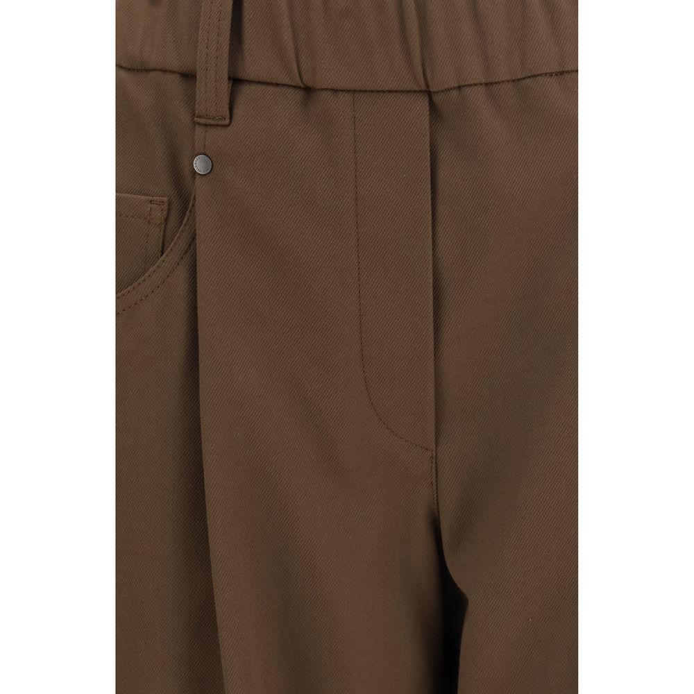 Indulge in the sophistication of Brunello Cucinelli's Brown Cotton Casual Pants, a masterful blend of comfort and elegance, perfect for the discerning wardrobe.