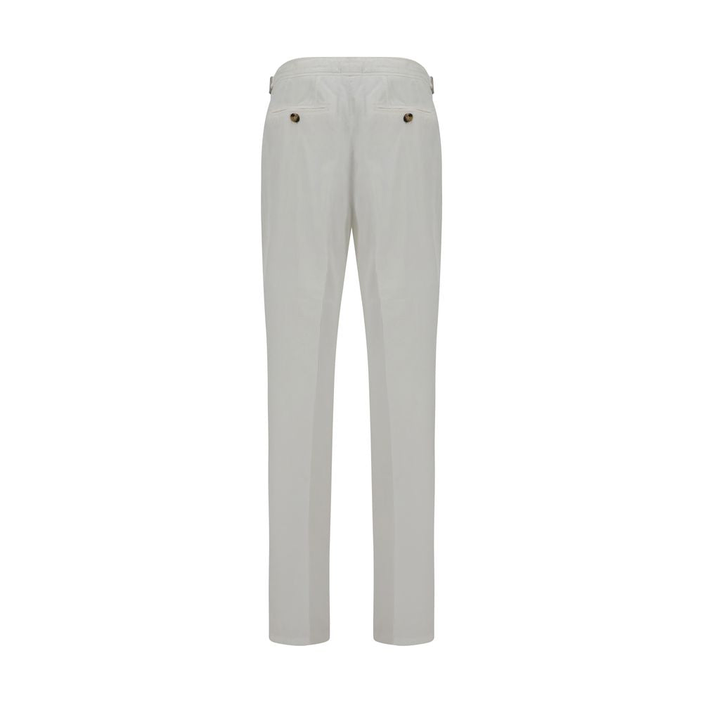 Elevate your wardrobe with Brunello Cucinelli's White Cotton Casual Pants, a masterpiece of Italian craftsmanship, blending timeless elegance with modern sophistication.