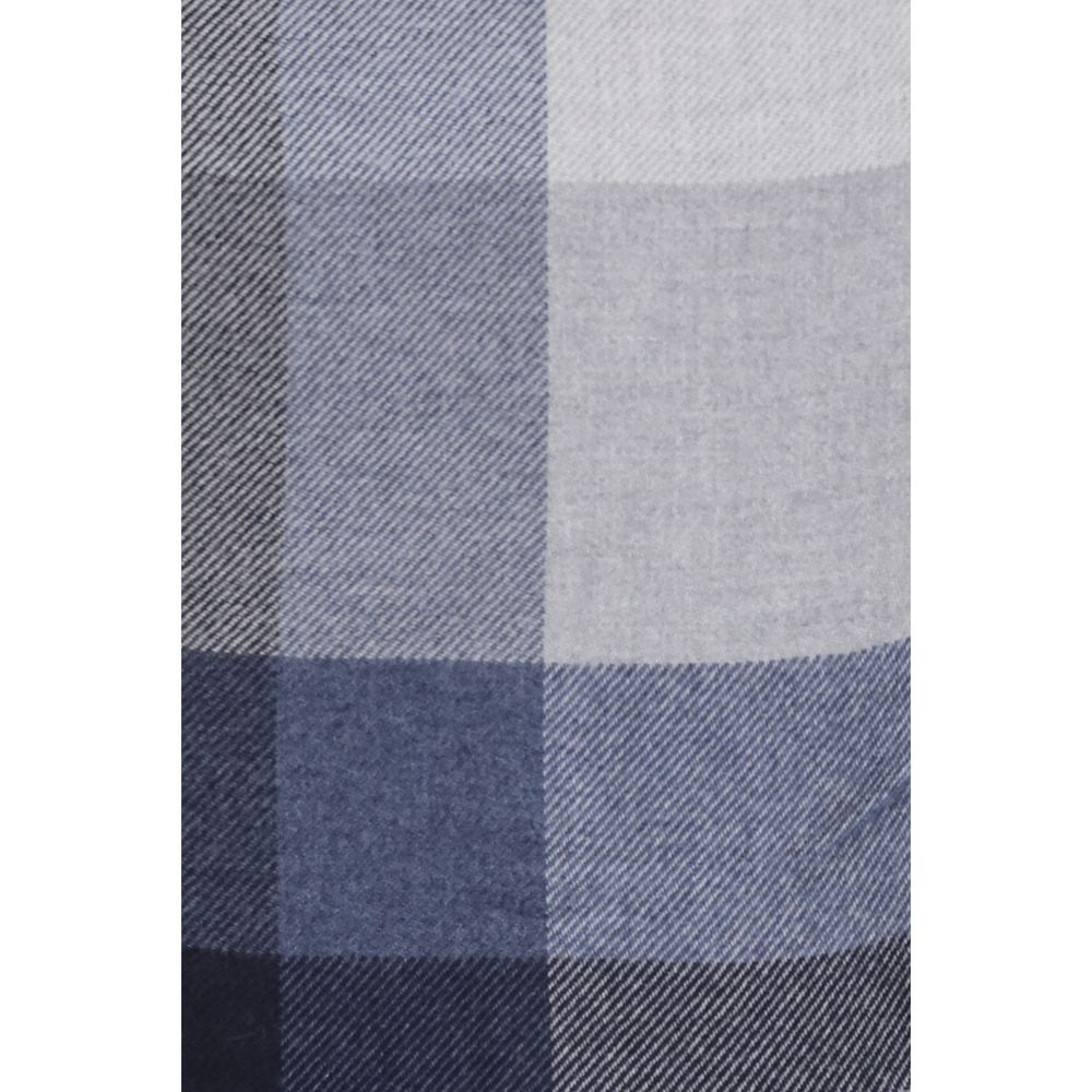 Indulge in the Brunello Cucinelli Gray Wool Oves Aries Scarf, a luxurious blend of wool and cashmere, crafted for timeless elegance and sophisticated winter allure.