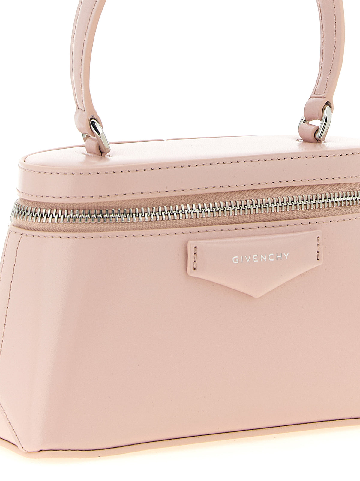 Indulge in the timeless elegance of the Givenchy Multicolor Leather Crossbody Bag, a luxurious blend of exquisite craftsmanship and sophisticated design, perfect for the discerning individual.