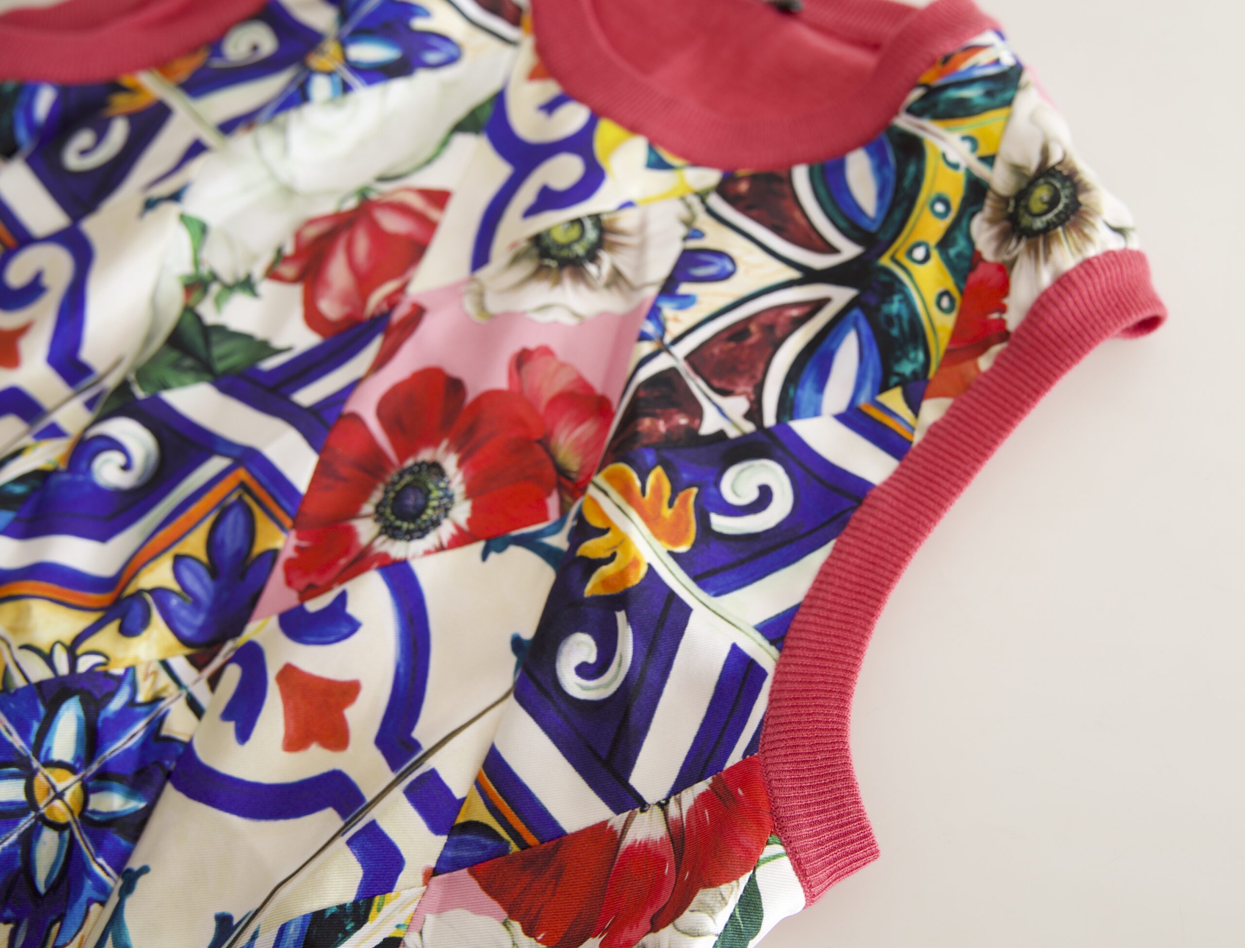 Dolce & Gabbana Majolica Floral Tank Top - Luxurious Cashmere Silk