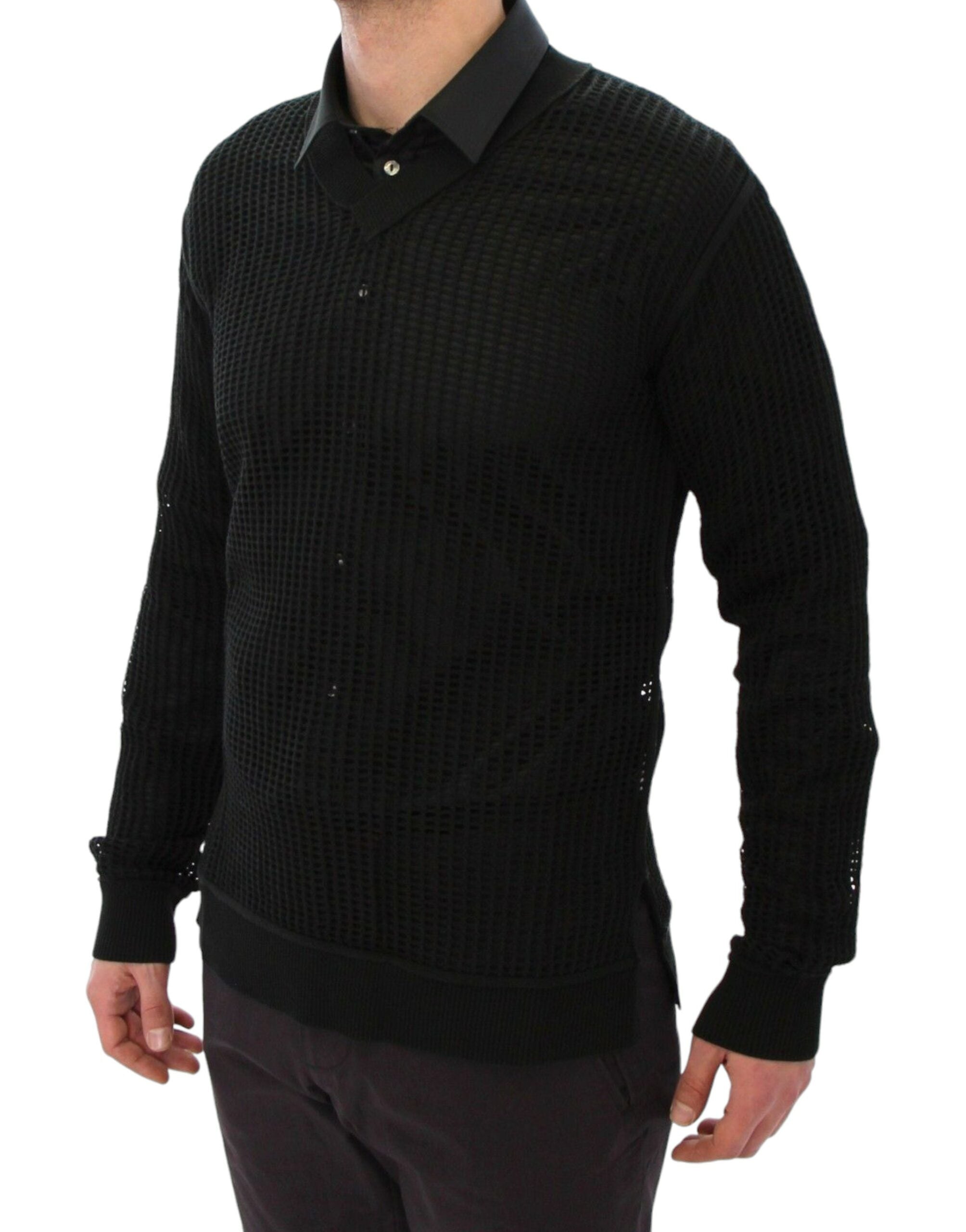 Elevate your wardrobe with the Dolce & Gabbana Dark Green Runway Netz Pullover, a masterpiece of Italian craftsmanship that embodies sophistication and allure.