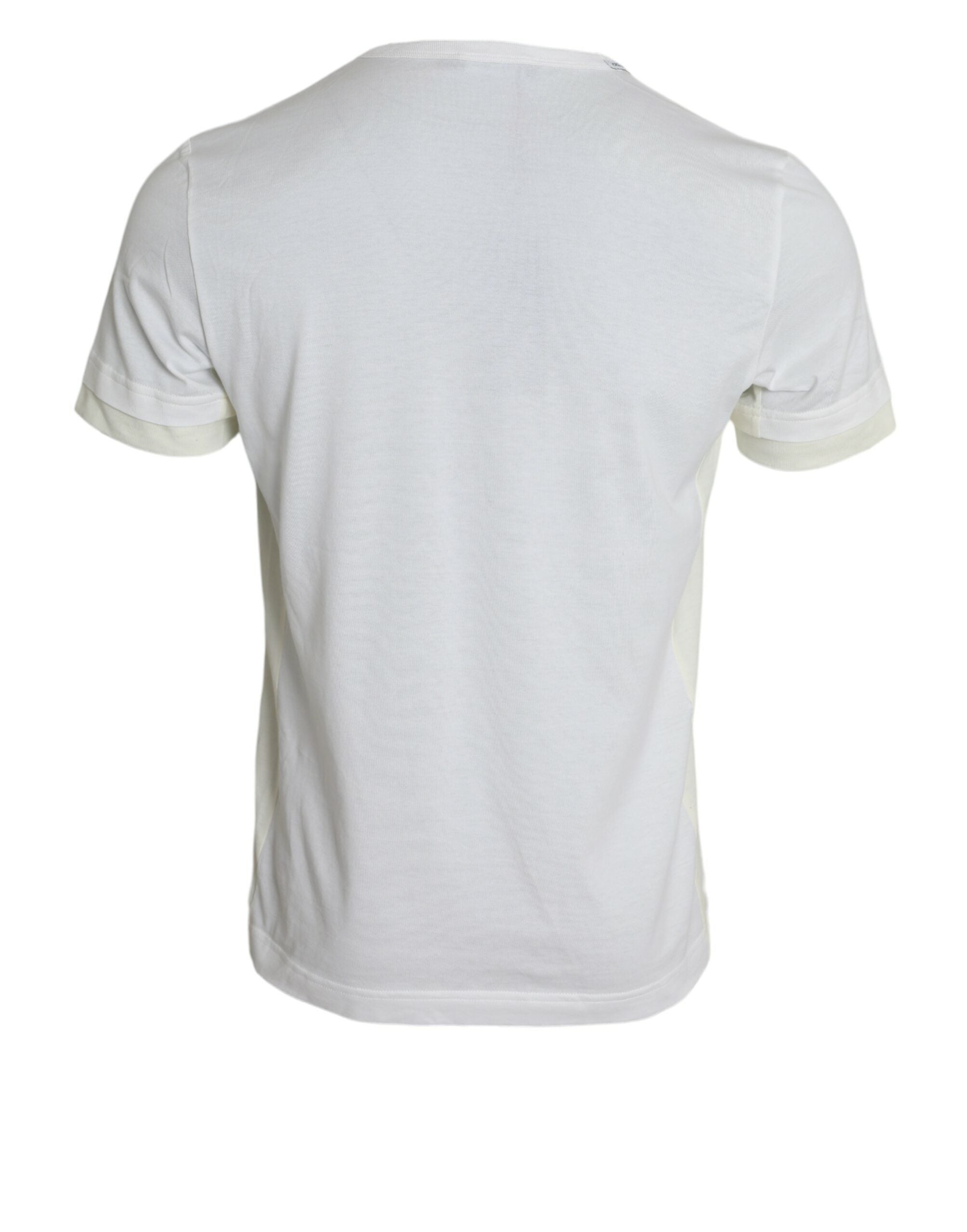 Indulge in the exquisite elegance of the Dolce & Gabbana White Cotton Pocket Short Sleeves T-shirt, a luxurious staple crafted from premium Italian cotton, perfect for any discerning wardrobe.