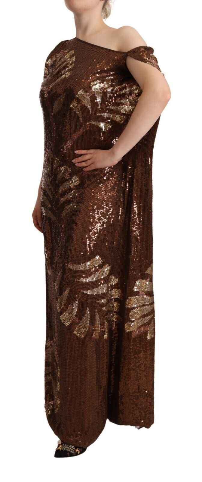 Indulge in the exquisite elegance of the Dsquared² Brown Leaf Sequined Shift One Shoulder Long Dress, a luxurious statement piece that embodies sophistication and allure.