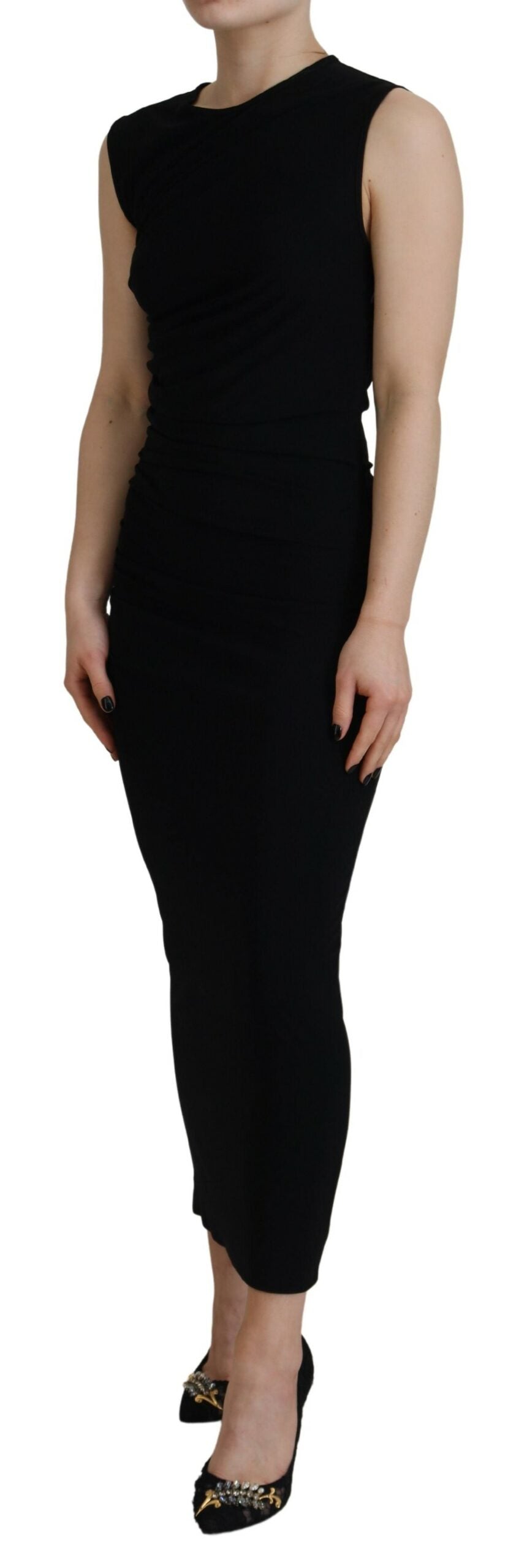 Experience the allure of the Dsquared² Black Viscose Sleeveless Ruched Maxi Dress, a timeless masterpiece crafted from luxurious 100% viscose, perfect for any sophisticated occasion.
