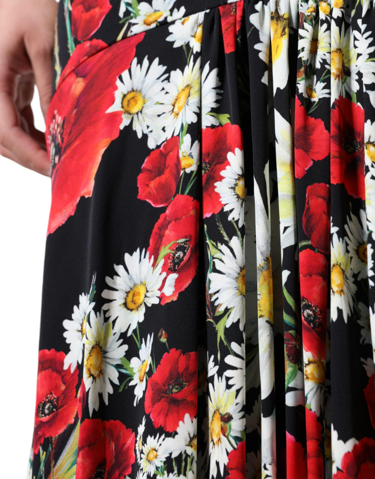 Experience the allure of the Dolce & Gabbana Black Floral Silk Sleeveless Long Gown, a masterpiece of Italian craftsmanship that embodies timeless elegance and sophisticated luxury.