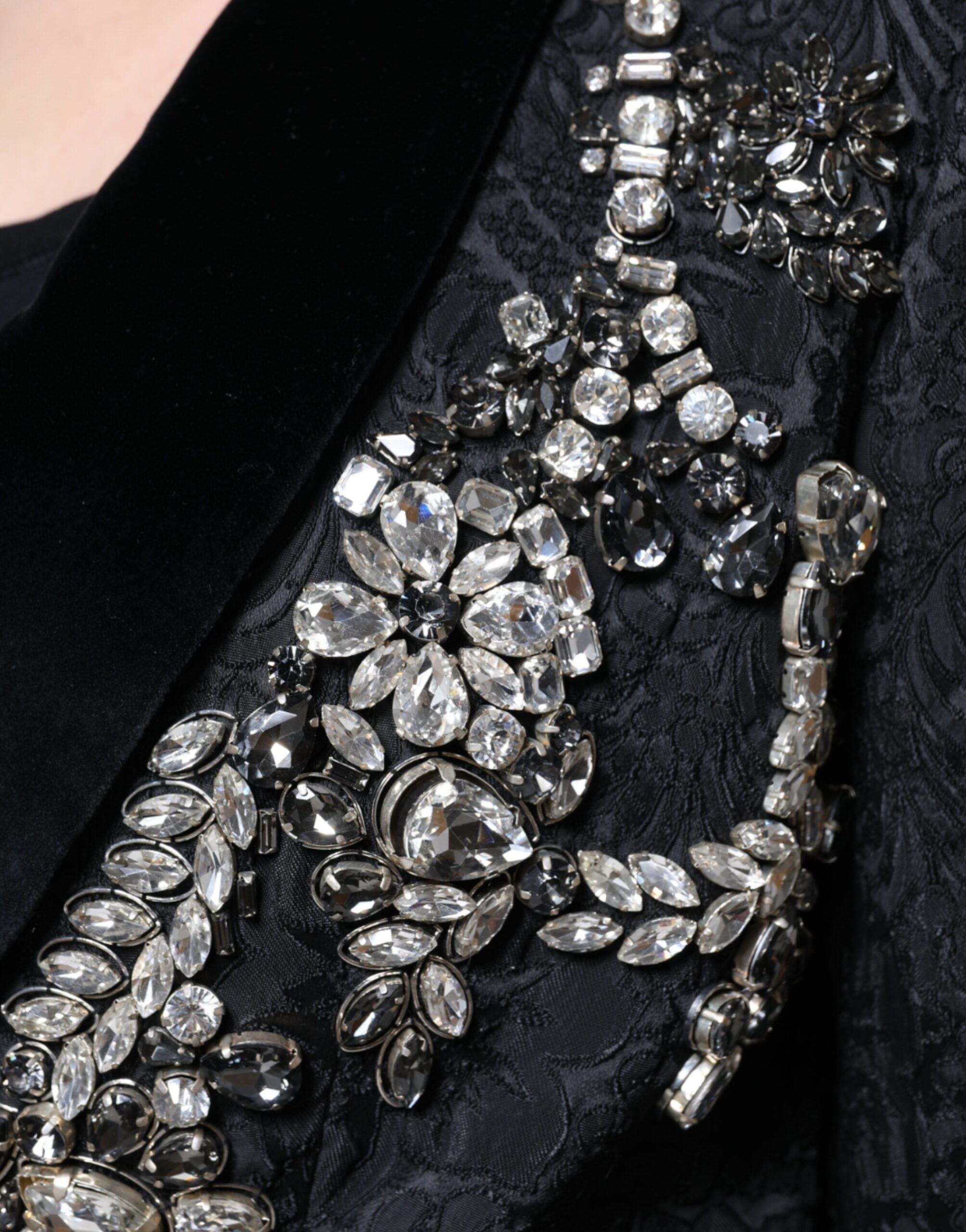 Indulge in the exquisite Dolce & Gabbana Black Jacquard Crystal Floral Jacket Blazer, a timeless couture piece that embodies luxury and sophistication, perfect for any elegant affair.