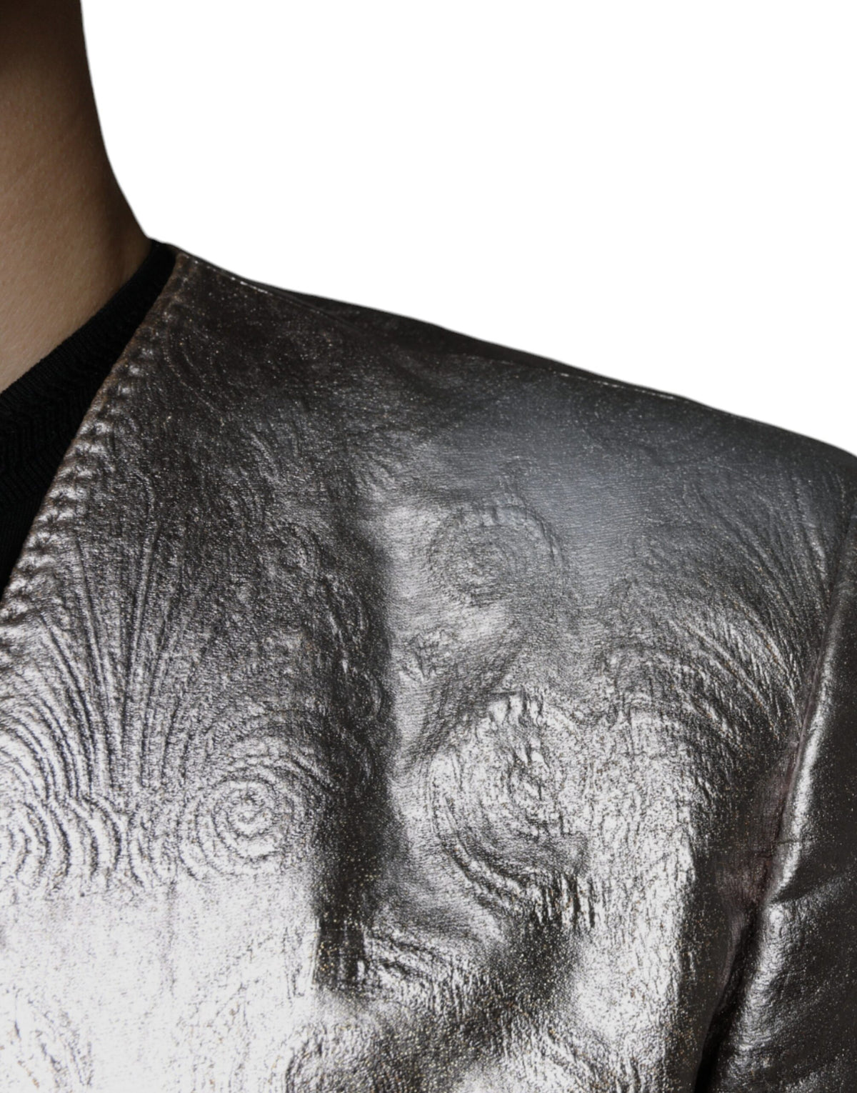 Elevate your style with the Dolce & Gabbana Gold Jacquard Single Breasted Dress Blazer, a luxurious blend of silk and polyester, embodying timeless elegance and Italian craftsmanship.