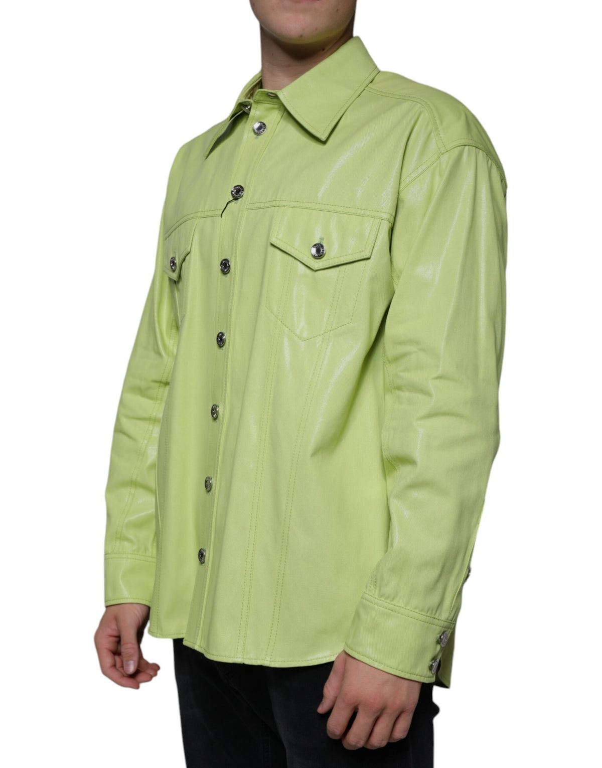 Discover the Dolce & Gabbana Green Cotton Collared Button Down Shirt, a testament to Italian craftsmanship and timeless elegance, perfect for the discerning individual.