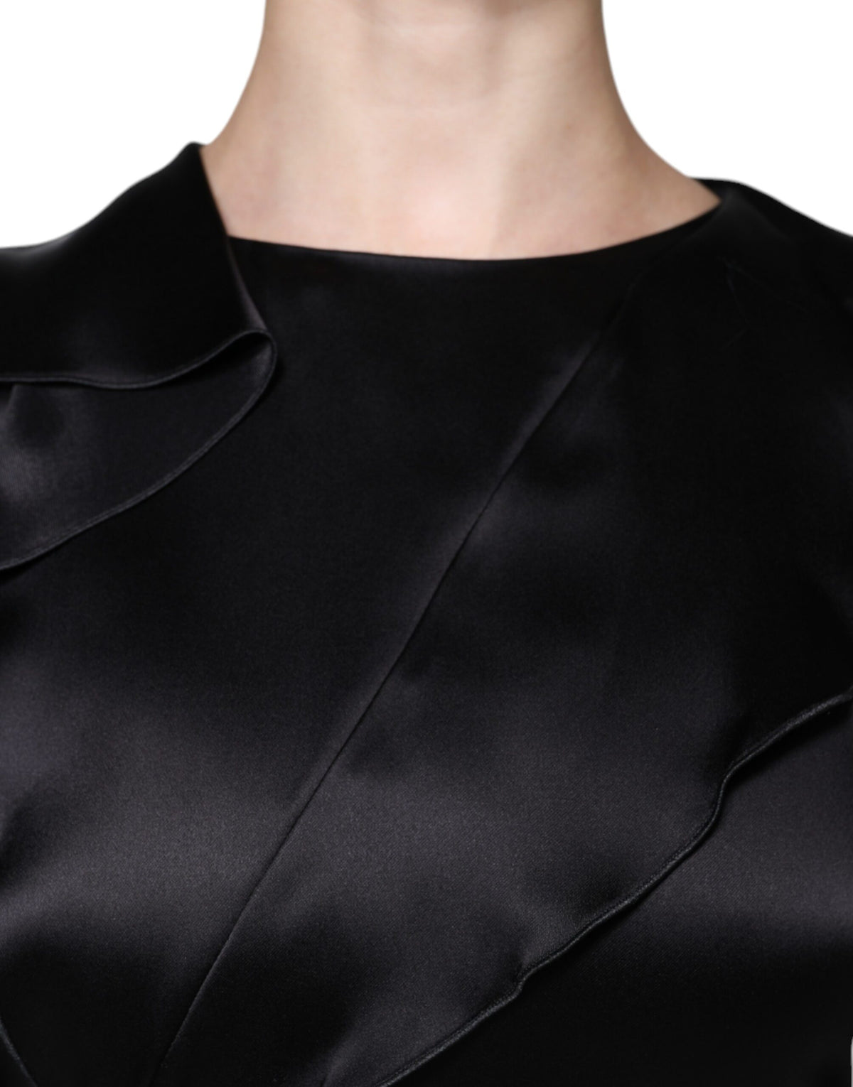 Experience the allure of the Emporio Armani Black Satin Long Sleeves Wrap Sheath Mini Dress, a masterpiece of Italian craftsmanship that embodies luxury and sophistication.