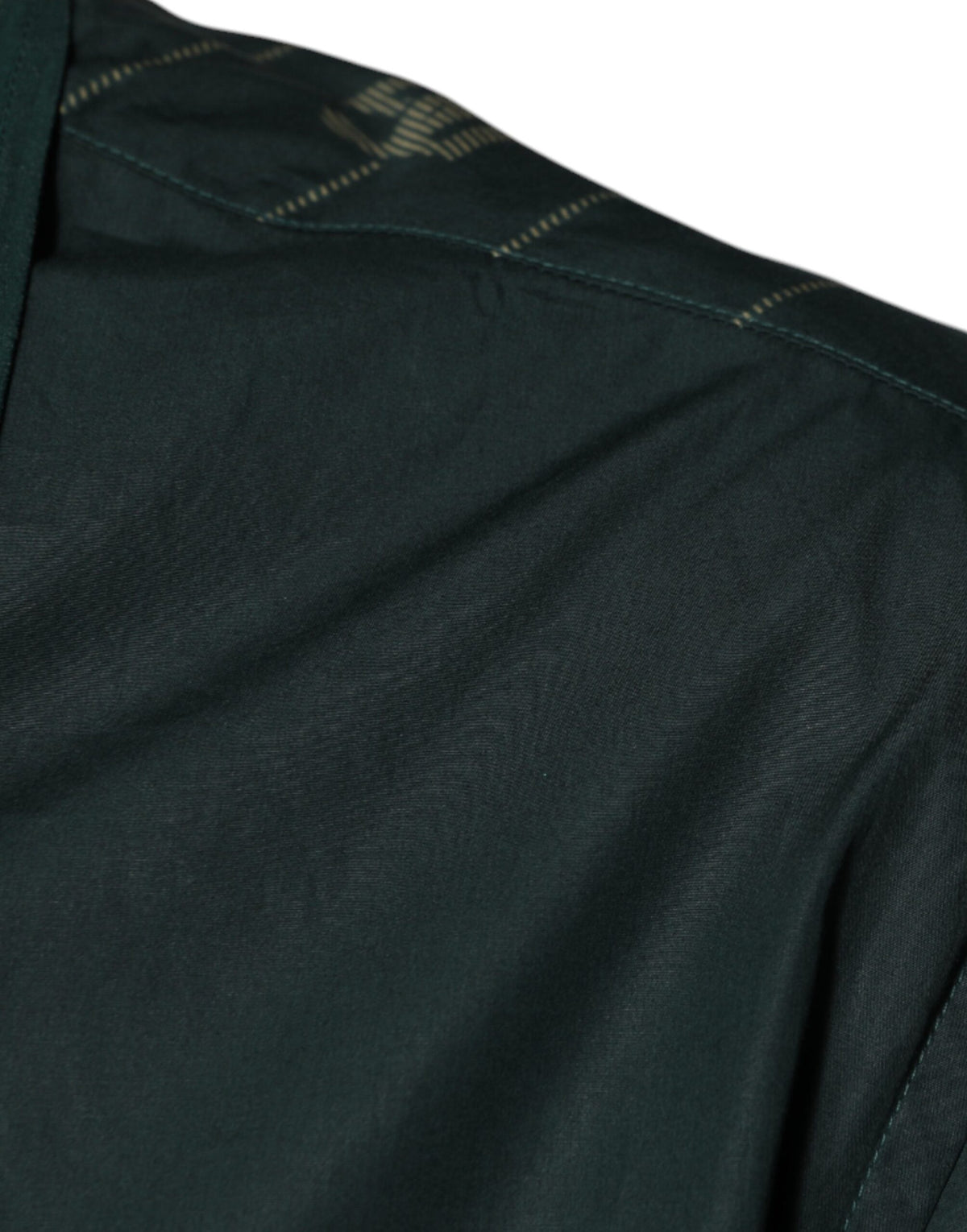 Elevate your wardrobe with the Dolce & Gabbana Green Logo Long Sleeve MARTINI Casual Shirt, crafted from luxurious cotton for a sophisticated allure that transcends occasions.